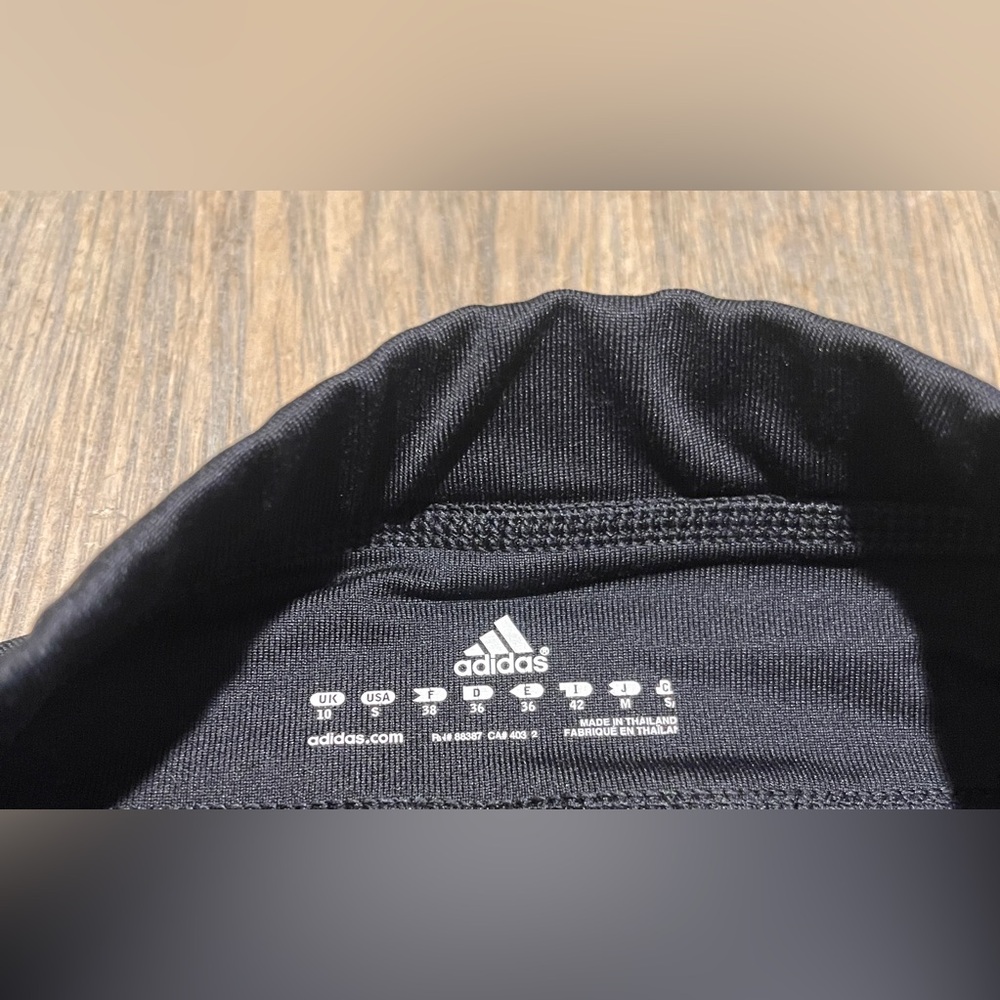 Adidas Solid Black Capri’s, Size Small - image 5